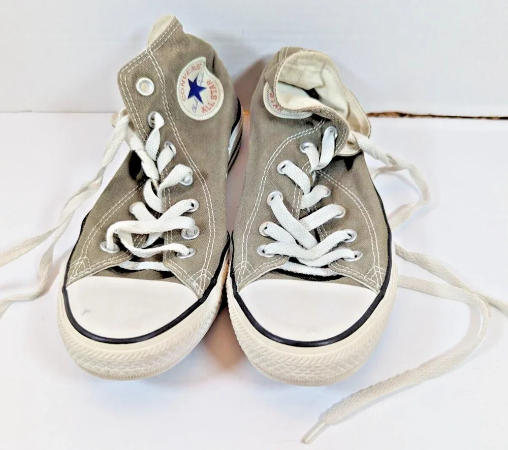 Converse Chuck Taylor All Star Hi Top Gray With Stitch Issue on Back Size 5